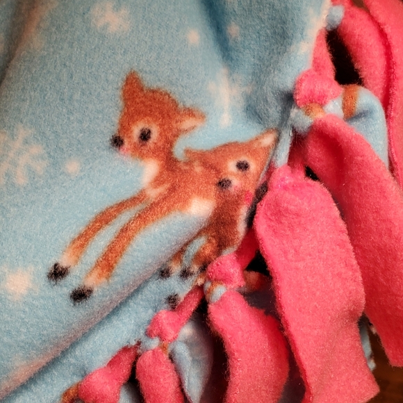 Fleece Blanket - Picture 5 of 9